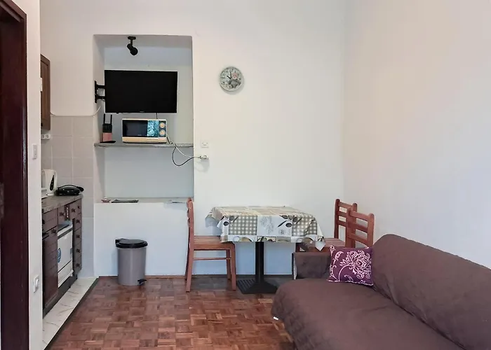 Apartment 1 Bedroom Awesome In Novi Vinodolski